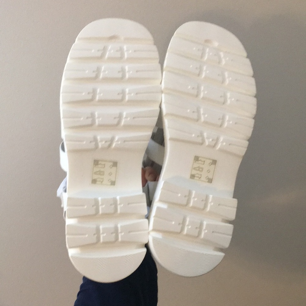 White Call It Spring Chunky Sandals - Picture 15 of 16